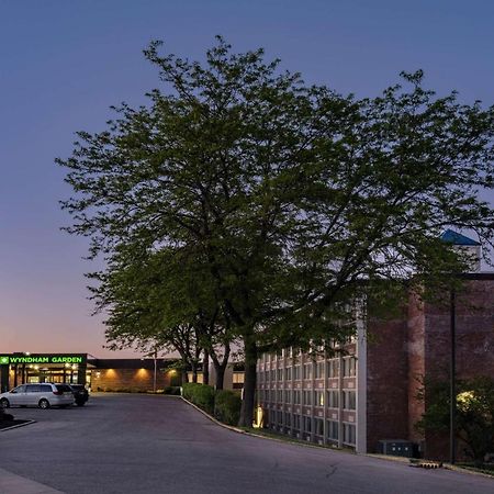 Wyndham Garden Kenosha Harborside Hotel Bagian luar foto