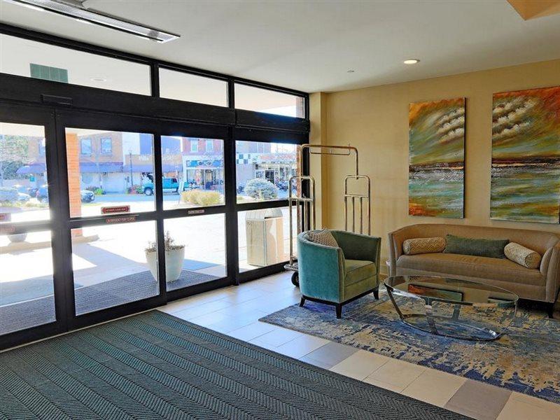 Wyndham Garden Kenosha Harborside Hotel Bagian luar foto
