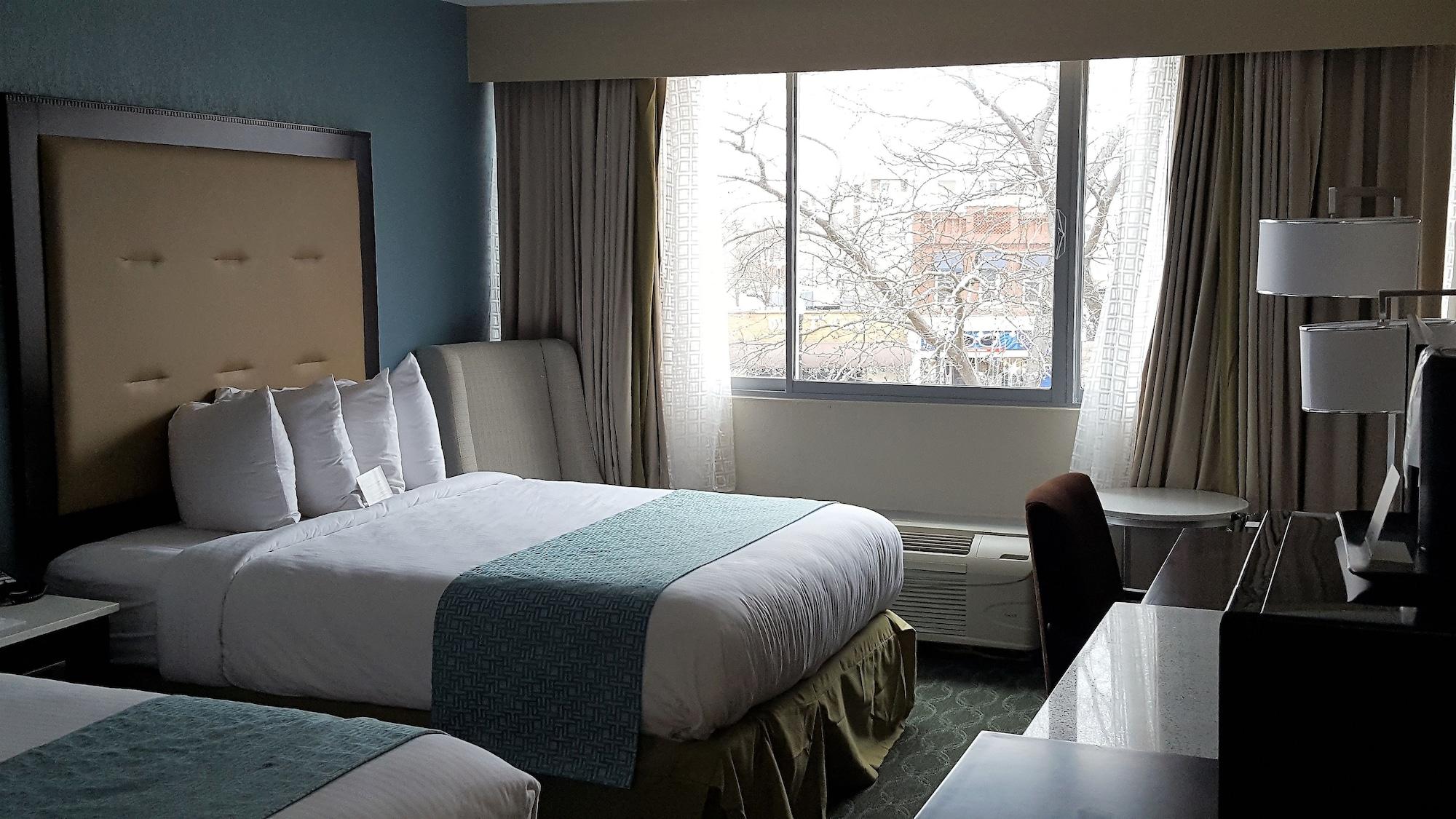 Wyndham Garden Kenosha Harborside Hotel Bagian luar foto
