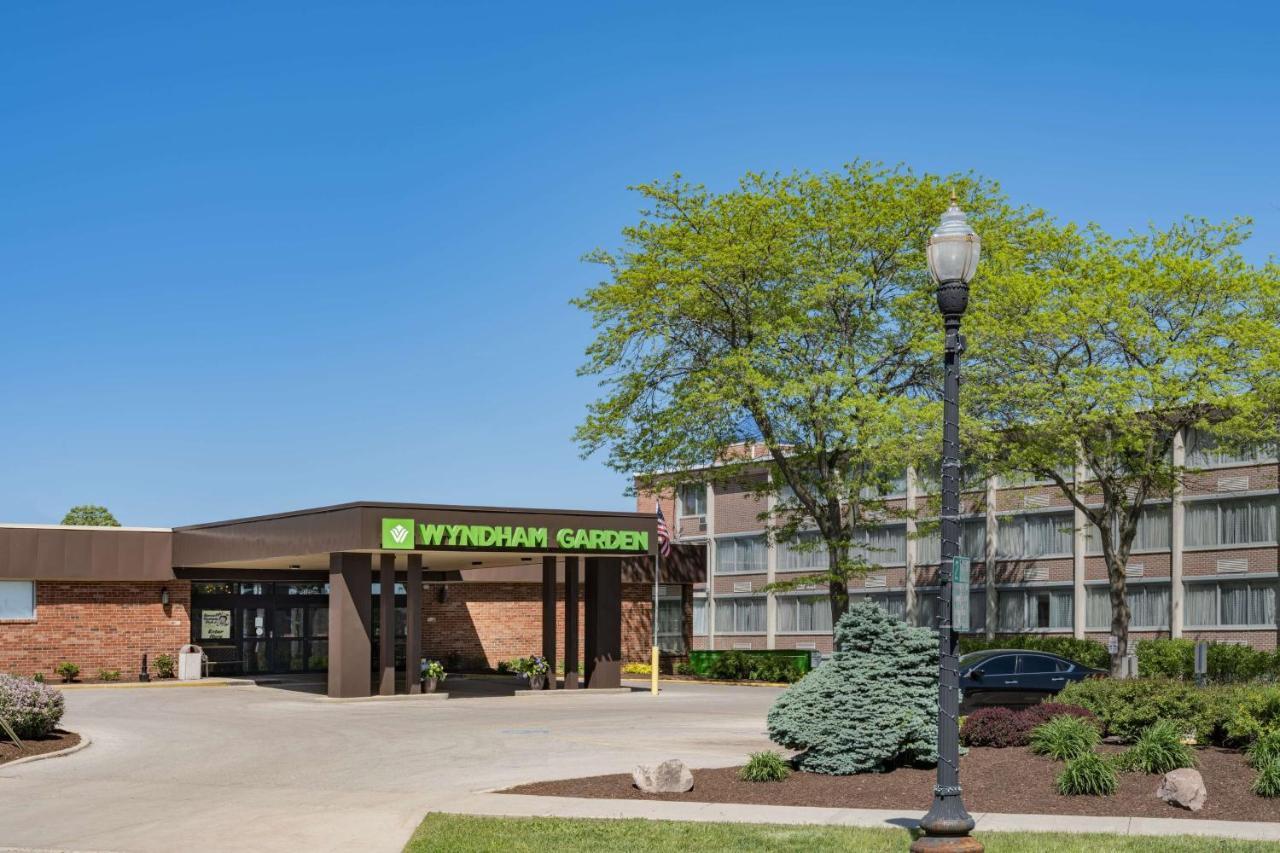 Wyndham Garden Kenosha Harborside Hotel Bagian luar foto
