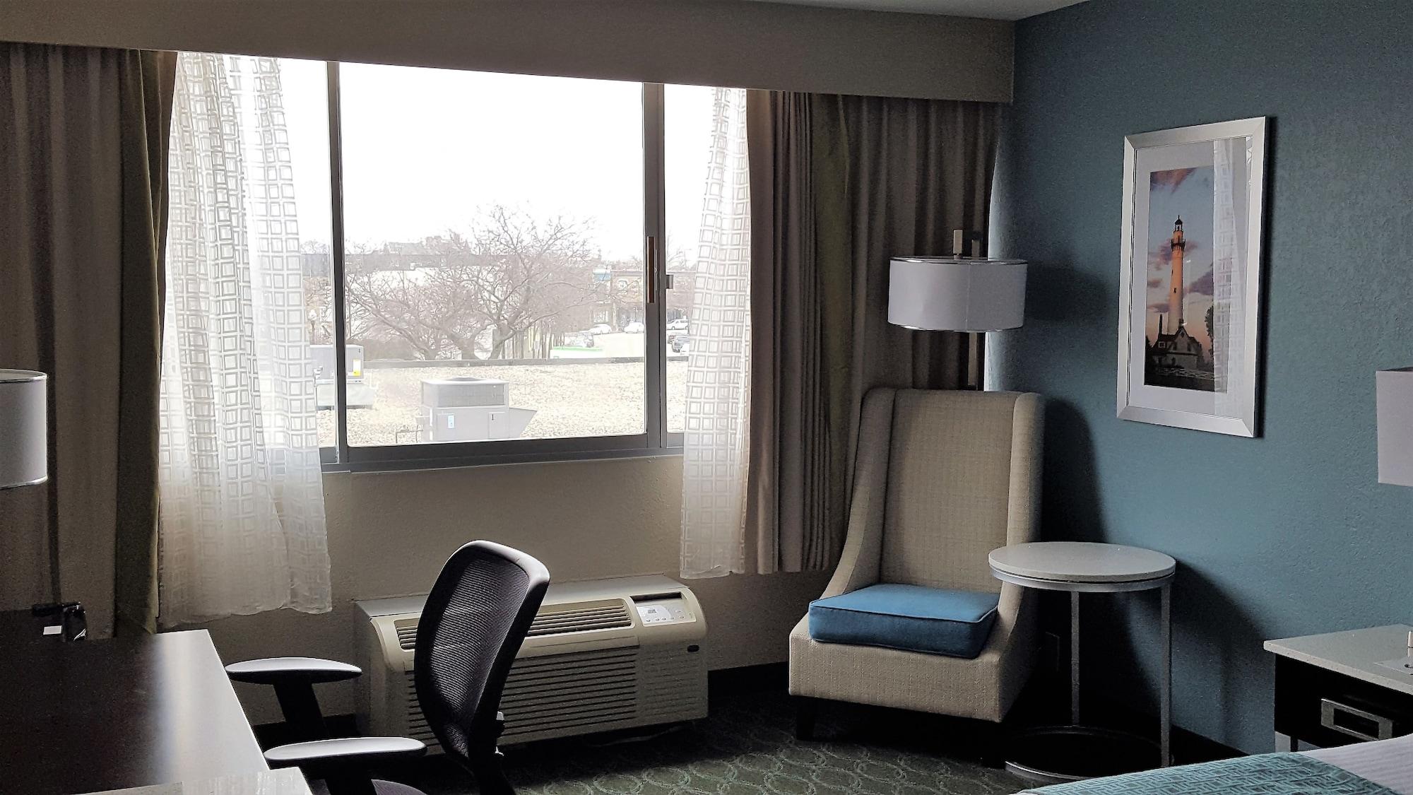 Wyndham Garden Kenosha Harborside Hotel Bagian luar foto