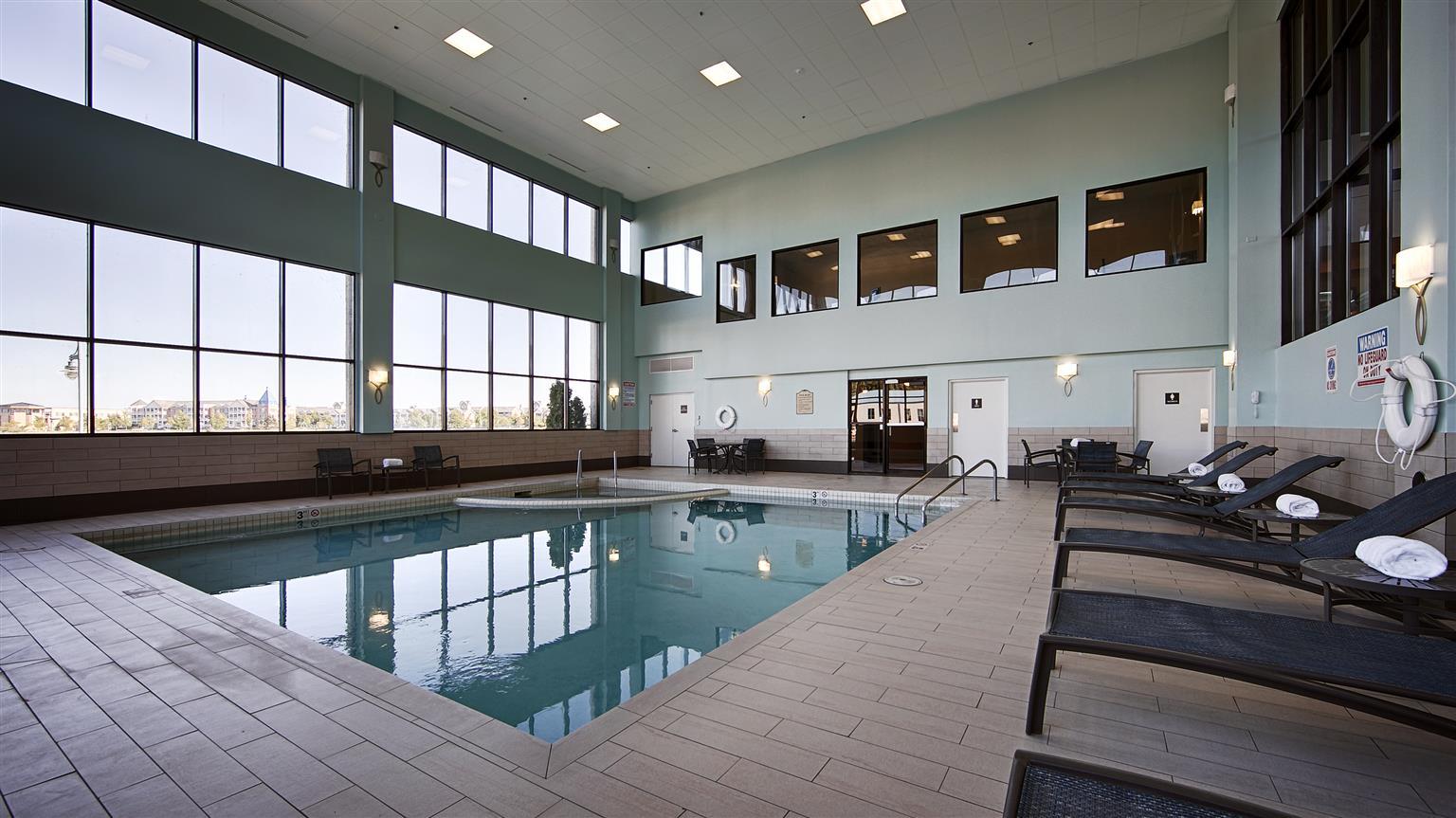 Wyndham Garden Kenosha Harborside Hotel Bagian luar foto