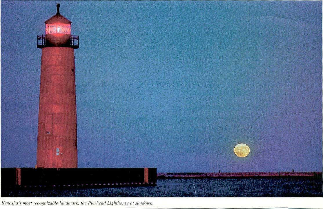 Wyndham Garden Kenosha Harborside Hotel Bagian luar foto